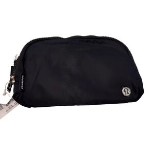 NEW LULULEMON Everywhere Belt Bag Black NWT Black & White Adjustable Strap